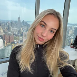 Emma Peach ♡🇩🇪