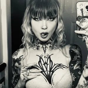 Reyjka 🖤