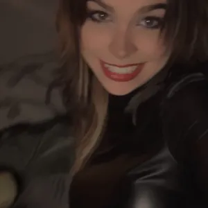 🍒 𝓒𝓱𝓮𝓻𝓻𝔂 🍒