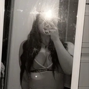 Meghan_rose
