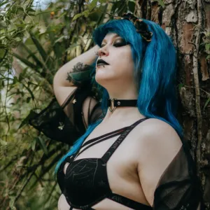 Blue 💙🤤