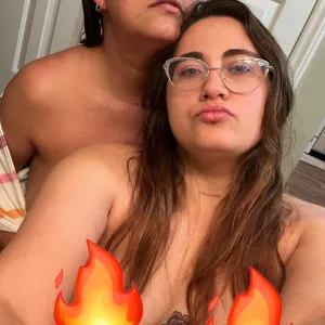 Leila & Johana