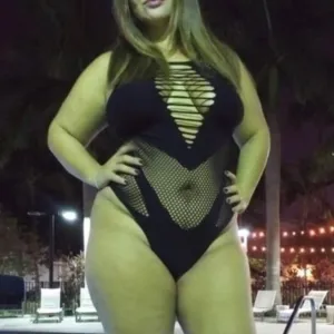 RoxyTrujilloTheCurvyMom