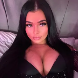 Amy Olivia🖤