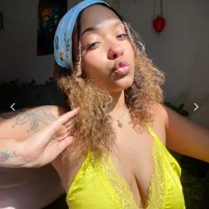 Capri 🧚🏽‍♀️