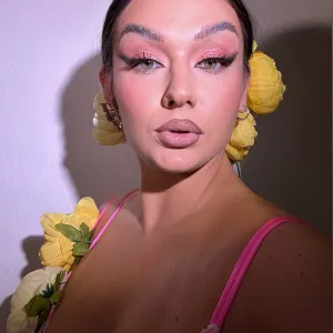 𝓐𝓭𝓸𝓻𝓪𝓫𝓵𝓮 𝓒𝓪𝓼𝓼𝓲𝓮