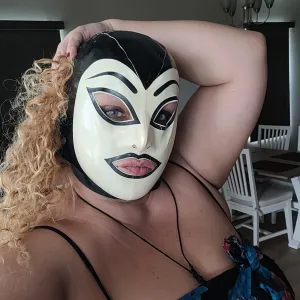 Mistress Giantess Nat