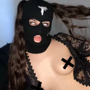 SkiMaskBxtchVIP