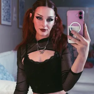 Cleo Moon
