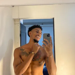 DERRICK DEAN