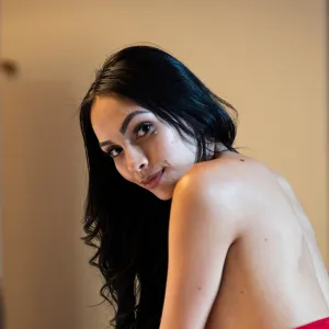 red latina hot