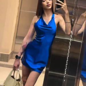Leyah R