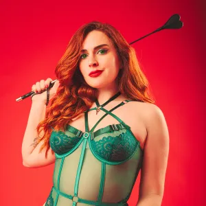 Mistress Maia Redhood