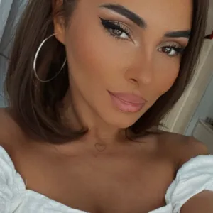 Sarah Sky