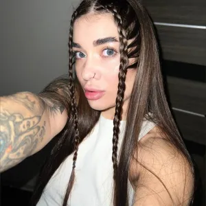 Anya 🔥