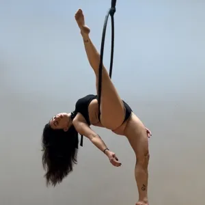 🧘🏽‍♀️ 🧚