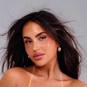 Claudia Tihan 🛸