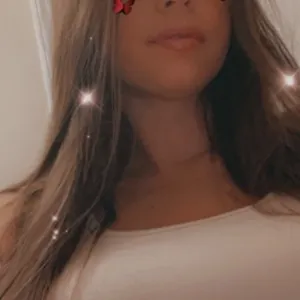Elizabeth 🌼💋👅