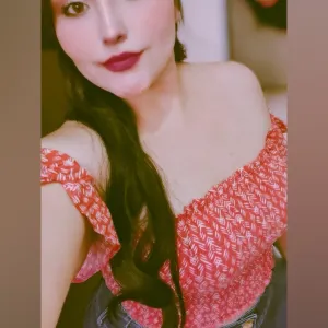 𝒟𝒶𝓃𝓎 𝒸𝒽𝑒𝓇𝓇𝓎