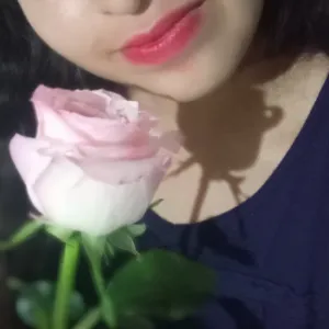 Daphne Lovely