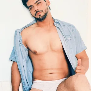 @JohnhandsomeX