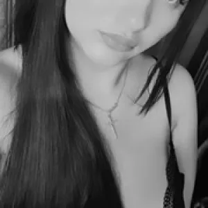 Jessi V.