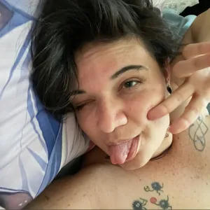VioletSmoak 💋☠️🔞