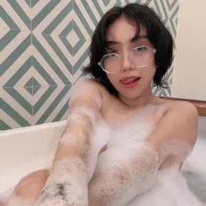 @Leslieshy