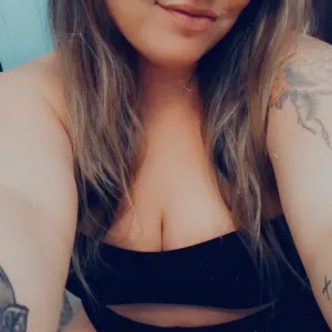Tena(tee-na) Marie🦋