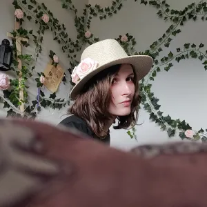 Averi Zephyr