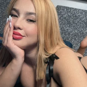 Alondra Carreon