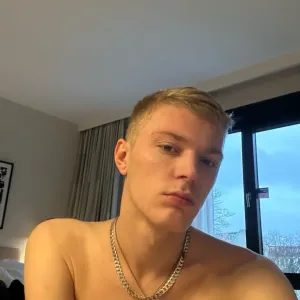 OopItsDyl😜
