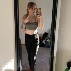 Iris Rose