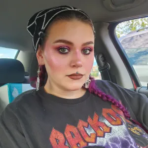 🕯️🦇🕯️