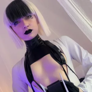 Gray Poisonne