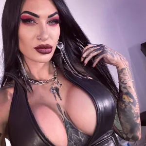Mistress Damazonia