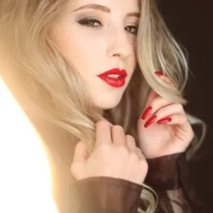 sarah_hh_00