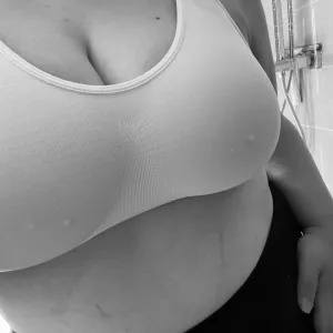 BlueEyesChubbyThighs - TOP 5%🥵