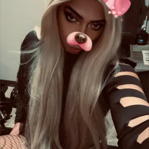 NAILAH DIAMOND