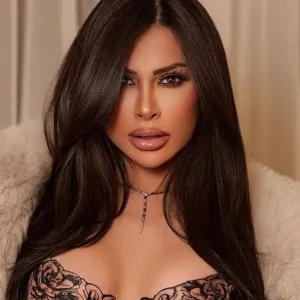𝒀𝑨𝑹𝑨 𝑷𝑨𝑶𝑳𝑰 ✨💋