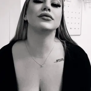 Nikki (Ava) Rose