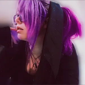 Khloe Dallas
