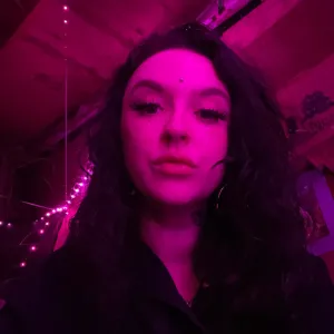 Holly Pop
