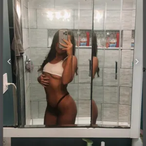 Luxuriouslynn