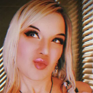 Kaela Luna (neé Moon)