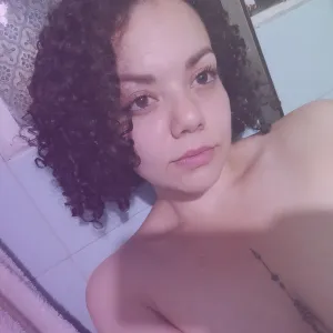 Curly Kte
