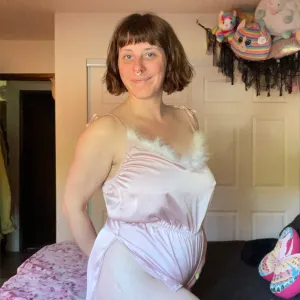 Bea Lovely
