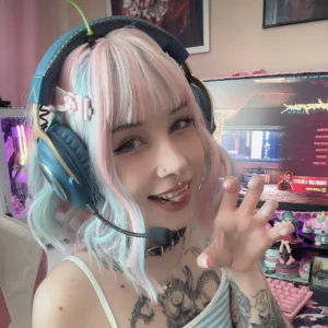 Yumi Petite hentai princess 👑