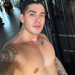 LATINO🔝💎