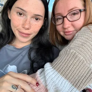(Eve & Ginger) JOIN VIP